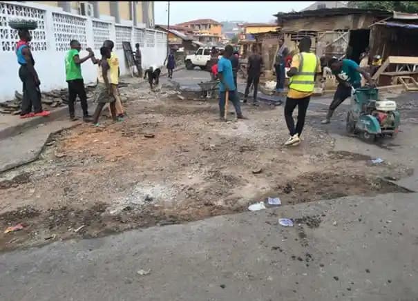 Contract for Line marking along major provincial route and Freetown gallery photo 6
