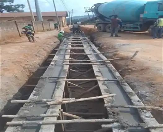 Rehabilitation of a 3Span bridge located at Weima and Spot improvement of 40Km Stretch of feeder roads in the Kenema district. gallery photo 4