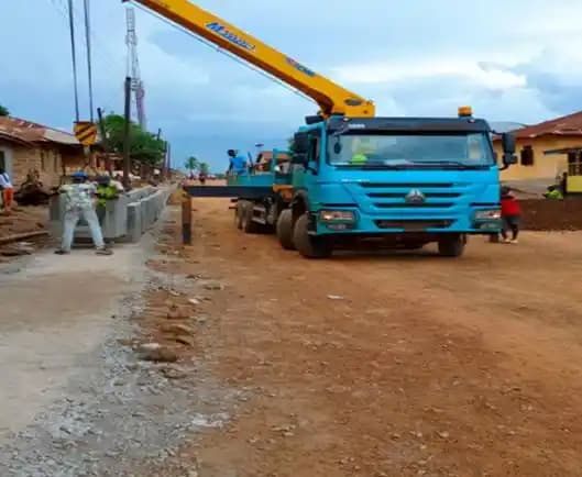 Rehabilitation of a 3Span bridge located at Weima and Spot improvement of 40Km Stretch of feeder roads in the Kenema district. gallery photo 5